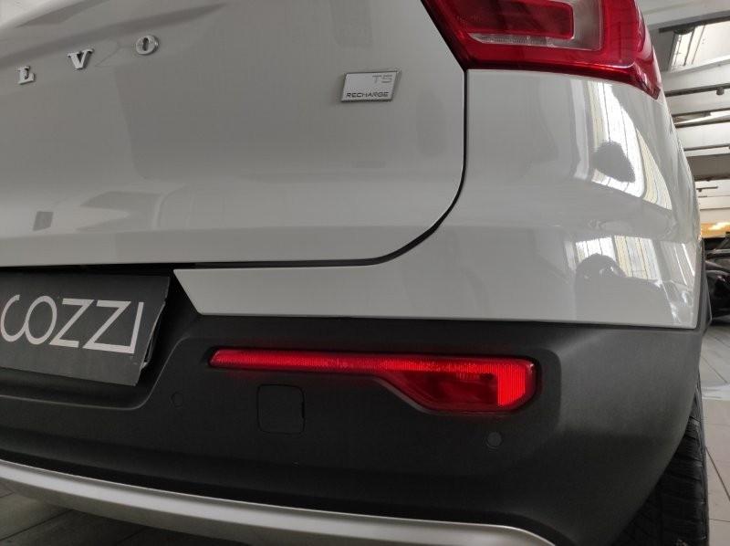 VOLVO XC40 (2017-->) - XC40 T5 Recharge Plug-in Hybrid Inscription