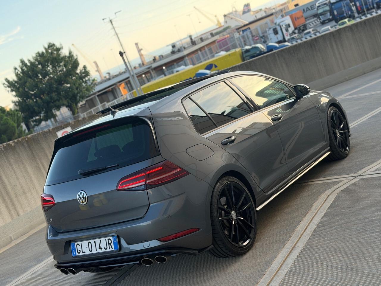 Volkswagen Golf R 2.0 TSI 300CV 4MOTION 2020 - PERMUTABILE