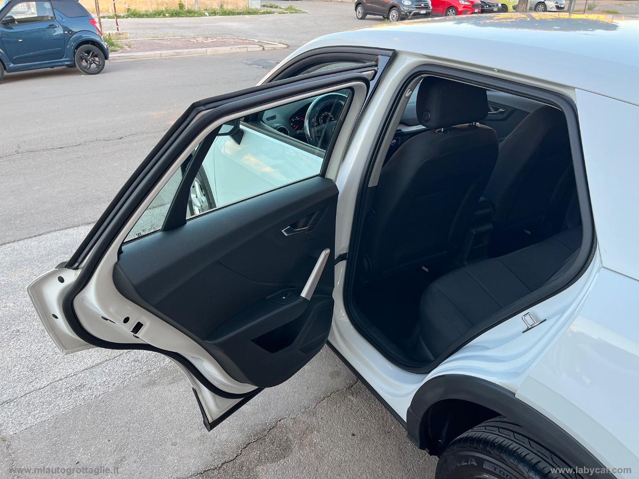 AUDI Q2 30 TDI S tronic Business Design