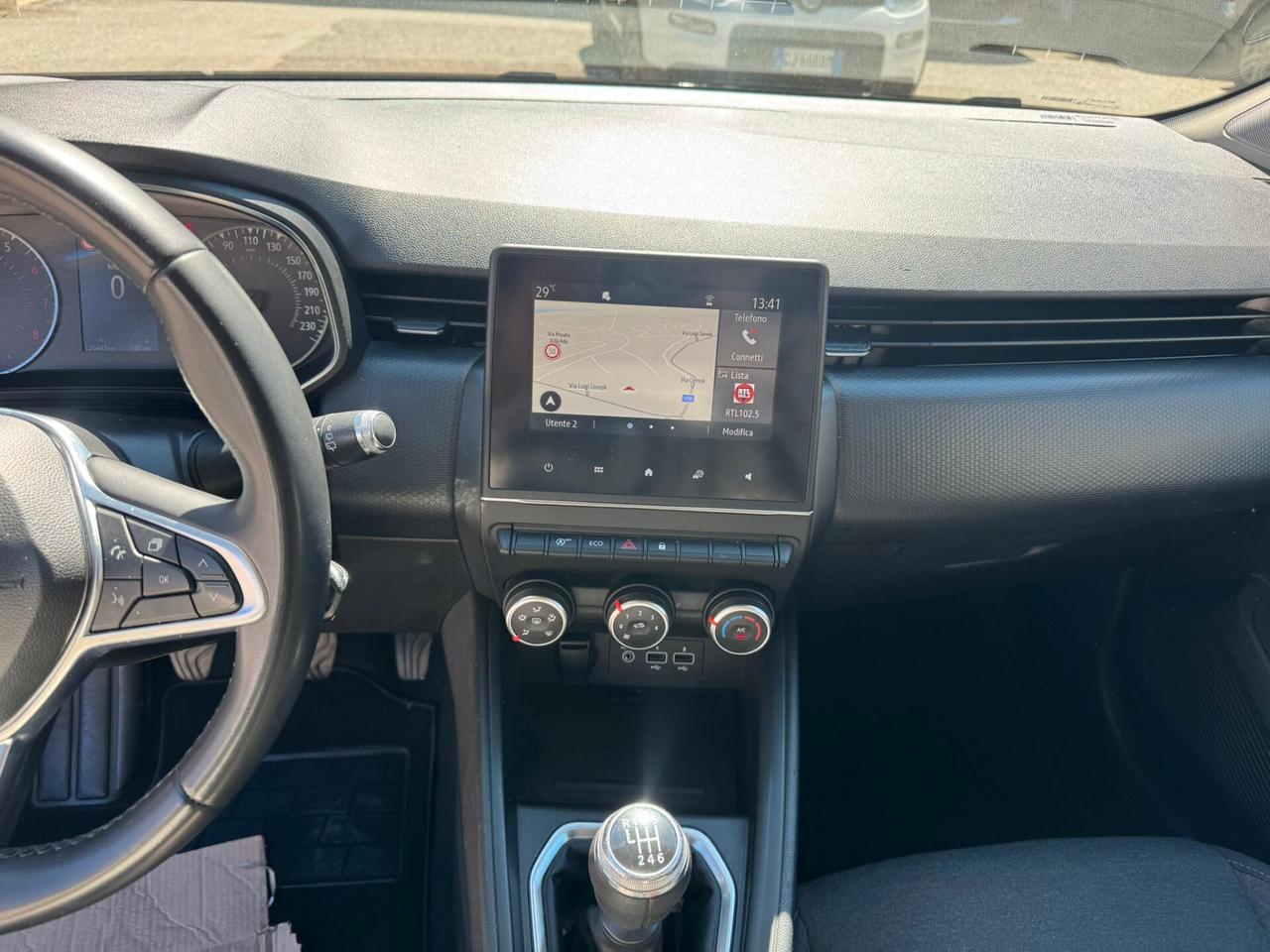 renault clio adatta a neop. garantita