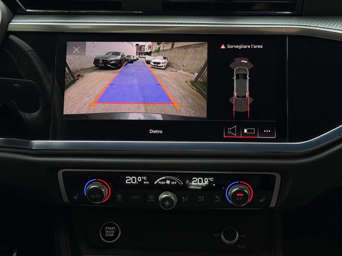 Audi Q3 Sportback 40 TDI Quattro S-line Identity Black 200 CV