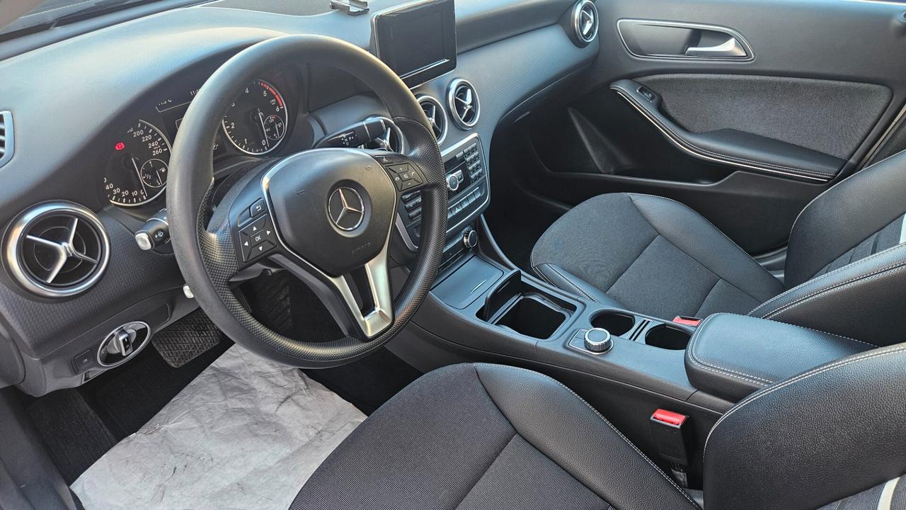 Mercedes-benz A 180 cdi Sport auto 69.000 KM- NAVY-CAMERA