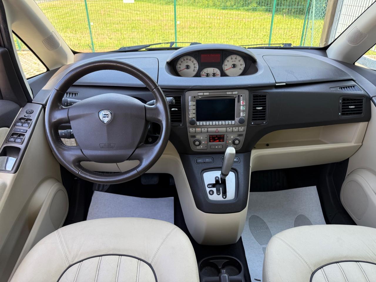 Lancia MUSA 1.4 16V Automatik*Pelle*Panorama*Navi*