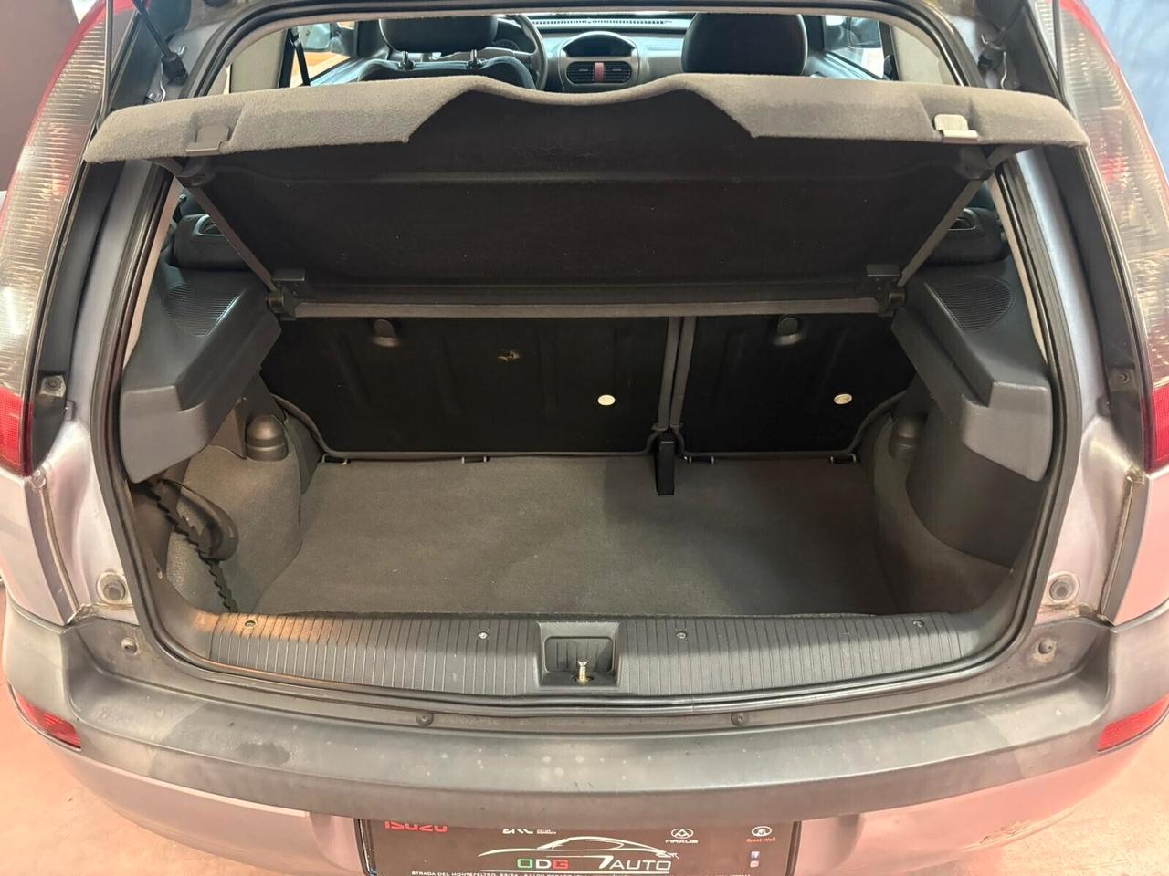 OPEL CORSA Benzina 1.2 CV 75 CAMBIO AUTOMATICO X NEOPATENTATI Km 222.678 certificati