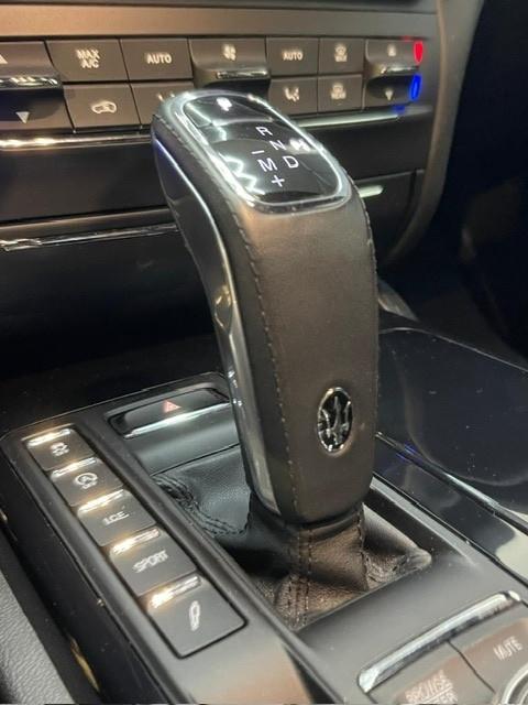 Maserati Ghibli L4 330 CV MHEV Gransport