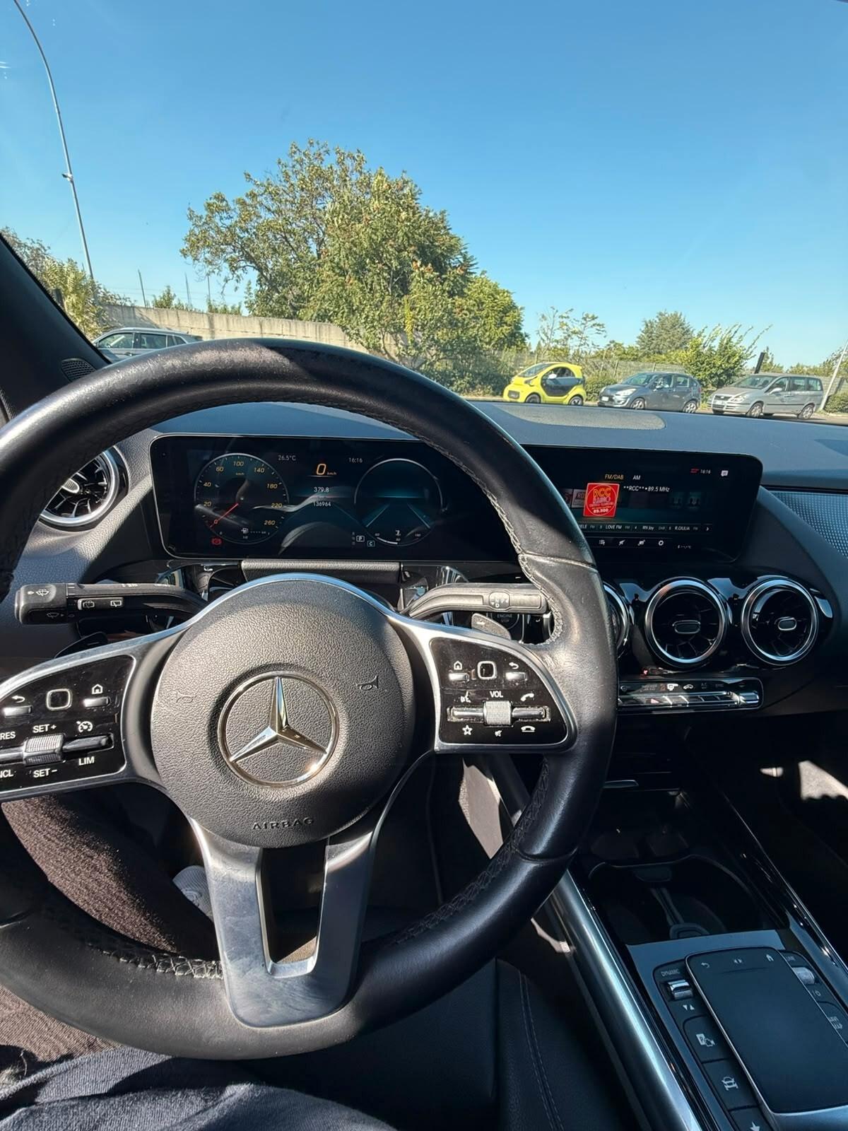 Mercedes-benz GLA 200 d Automatic Premium iva deducibile