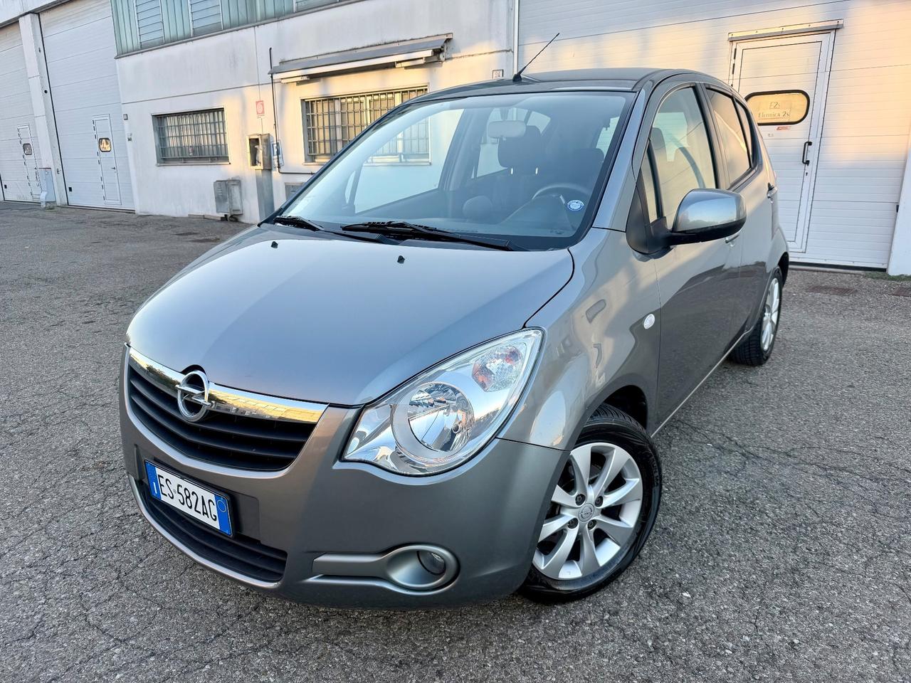 Opel Agila 1.2benz 94cv 2013 68.000km perfetta