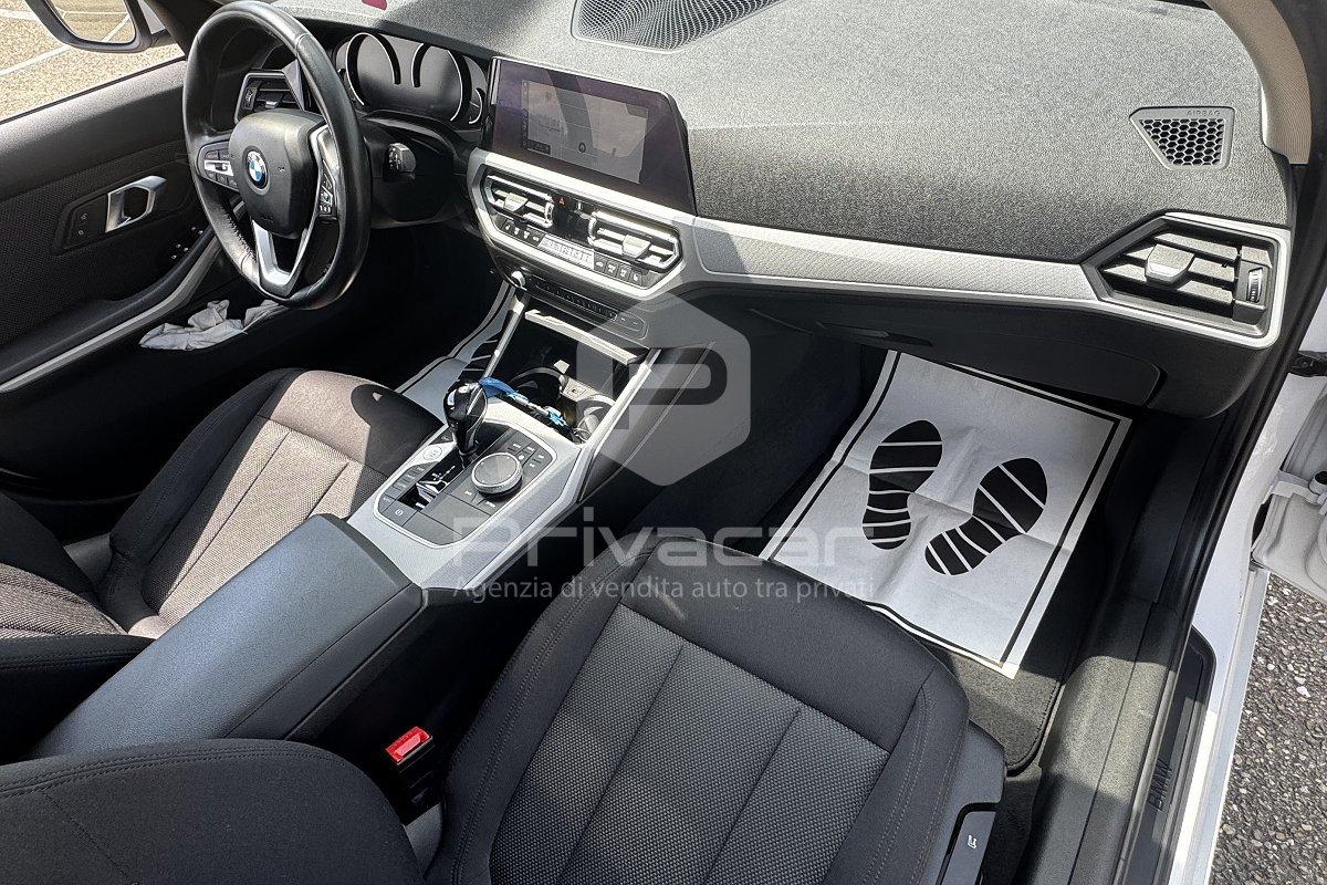 BMW 320d xDrive Touring Business Advantage
