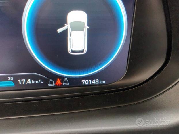 Hyundai i20 100 cv Ibrida Connectline