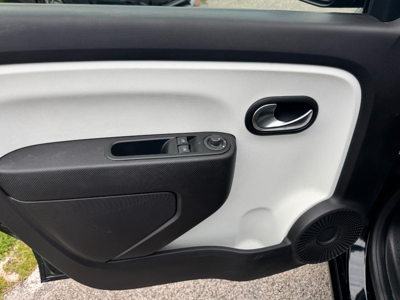 Renault Twingo 1.0cc SCe 65cv Equilibre