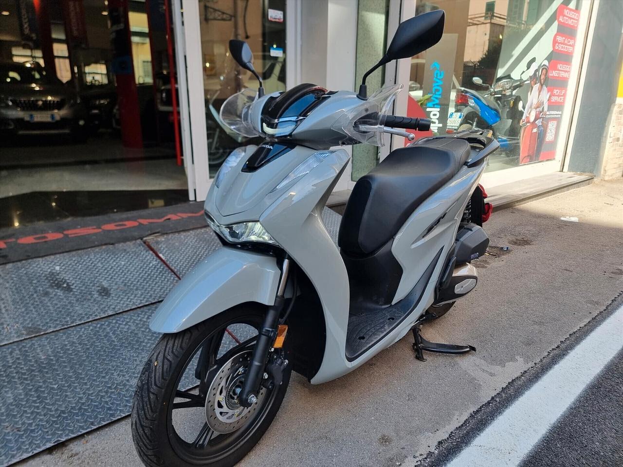 NEW Honda SH 125 UNICO PROPRIETRAIO