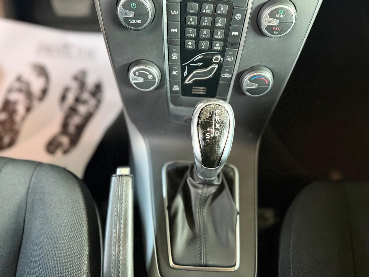 Volvo V40 D2 1.6 Powershift Kinetic NEOPATENTATI