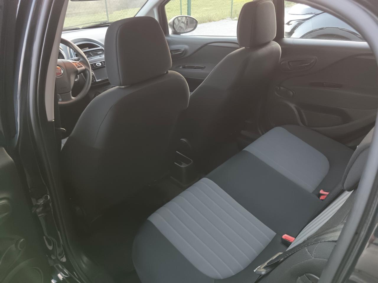 Fiat Punto 1.3 MJT 95CV 5P LOUNGE NAVI
