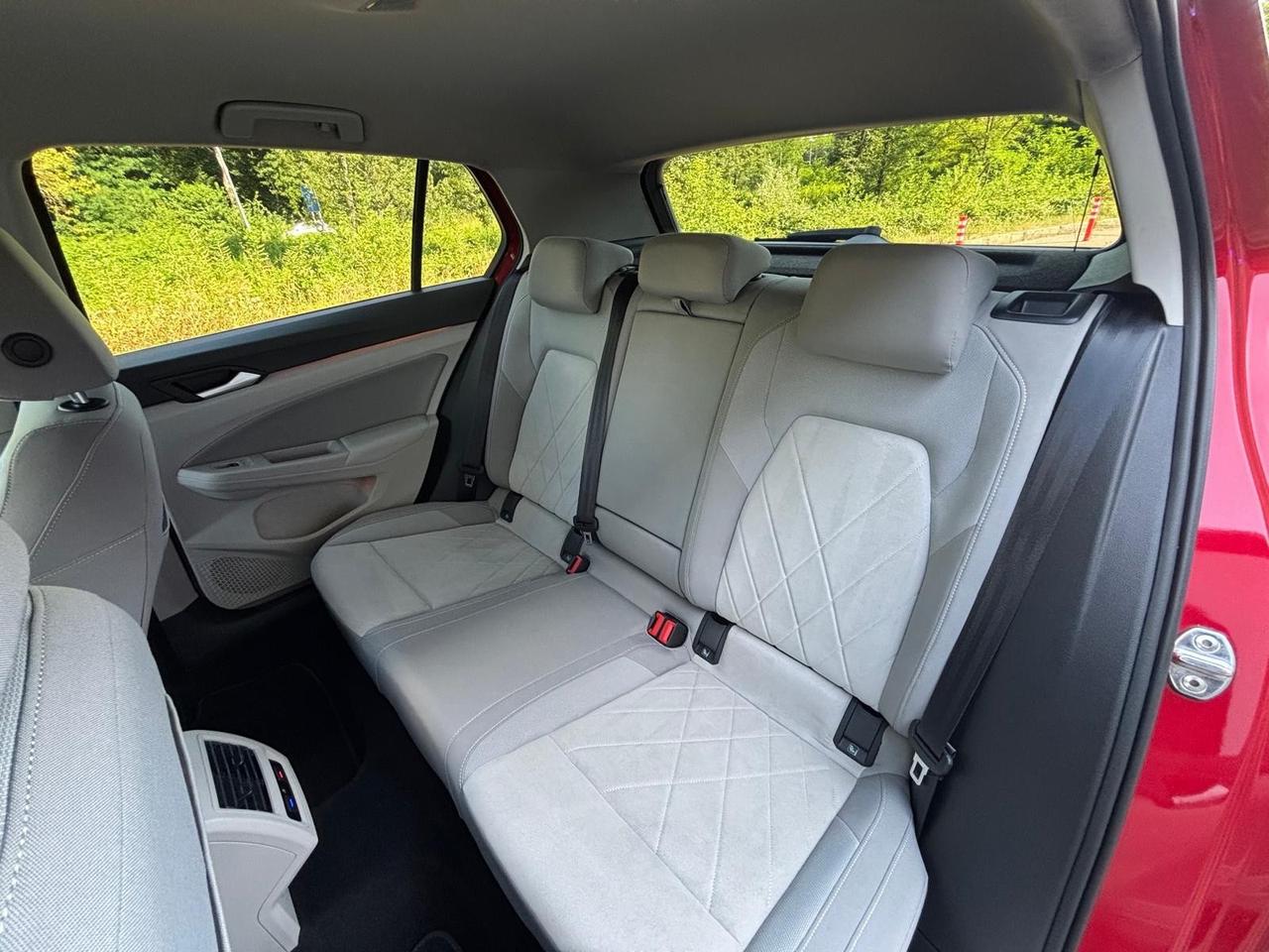 Volkswagen Golf 2.0 TDI SCR Style *PREZZO REALE*