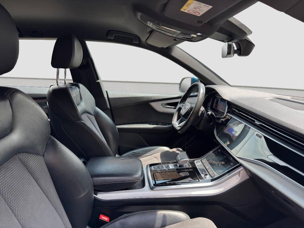 Audi Q8 45 TDI quattro tiptronic Sport 2020