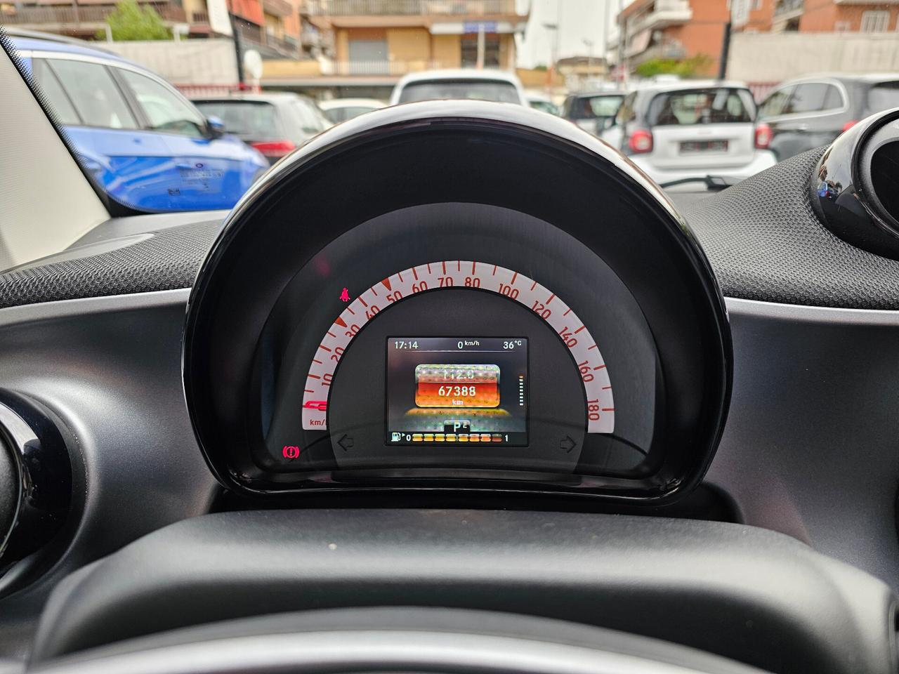 Smart ForTwo 90 0.9 T twinamic cabrio Passion TAGL UFF LED JBL BRACCIOLO