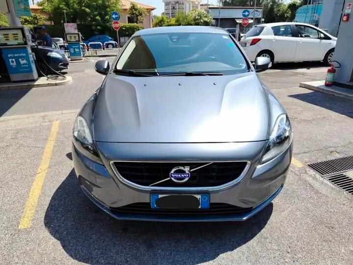 Volvo V40 D2 Geartronic Kinetic