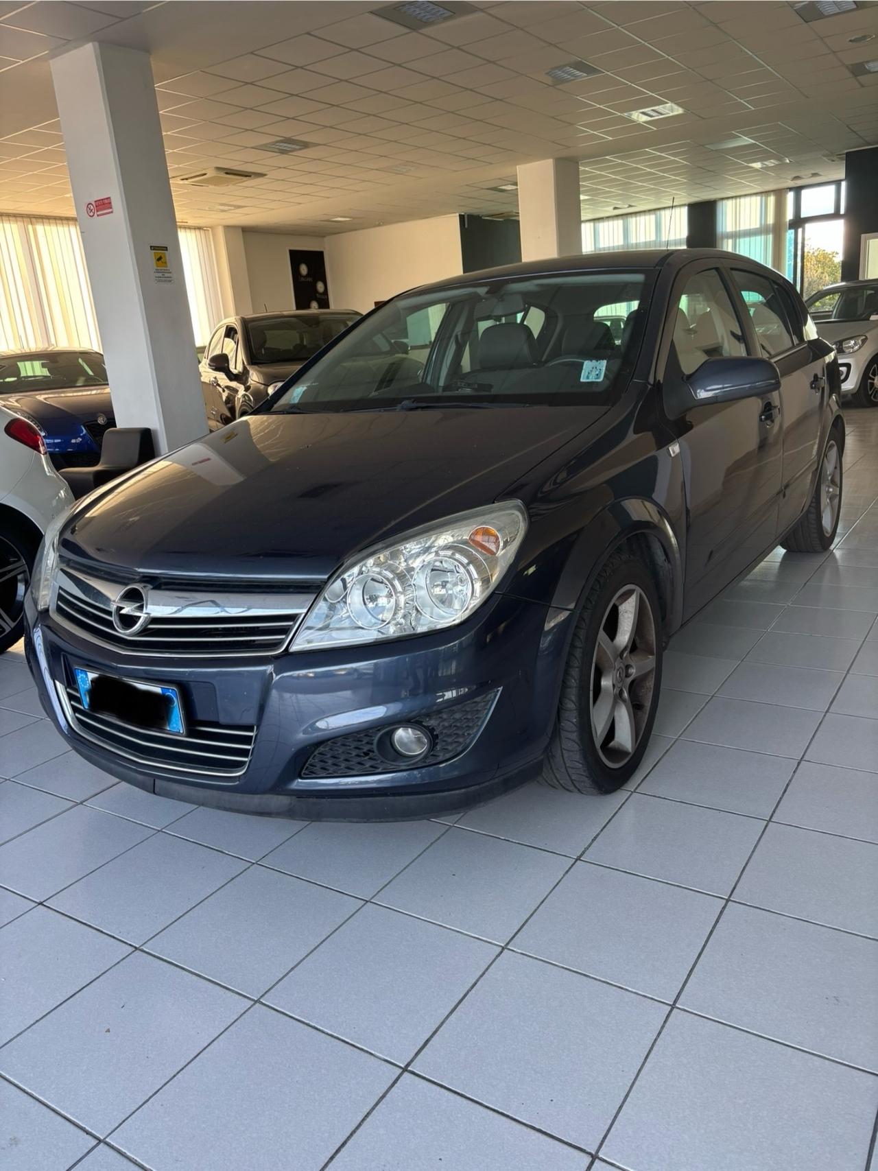 Opel Astra 1.7 CDTI 110CV 5 porte Cosmo