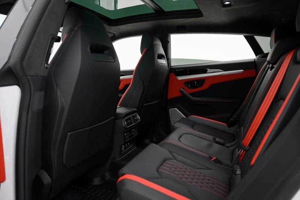 Lamborghini Urus 4.0 SE NOLEGGIO LUNGO TERMINE - LEASING FULL INCLUSIVE