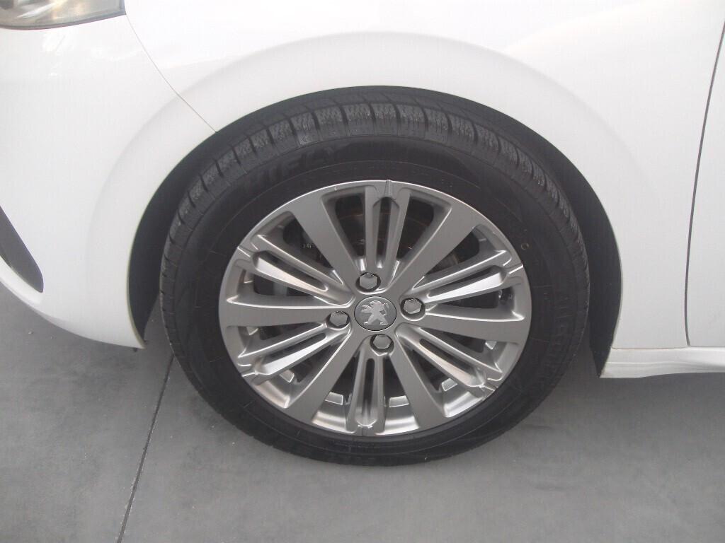 Peugeot 208 BlueHDi 75 Active - 2016