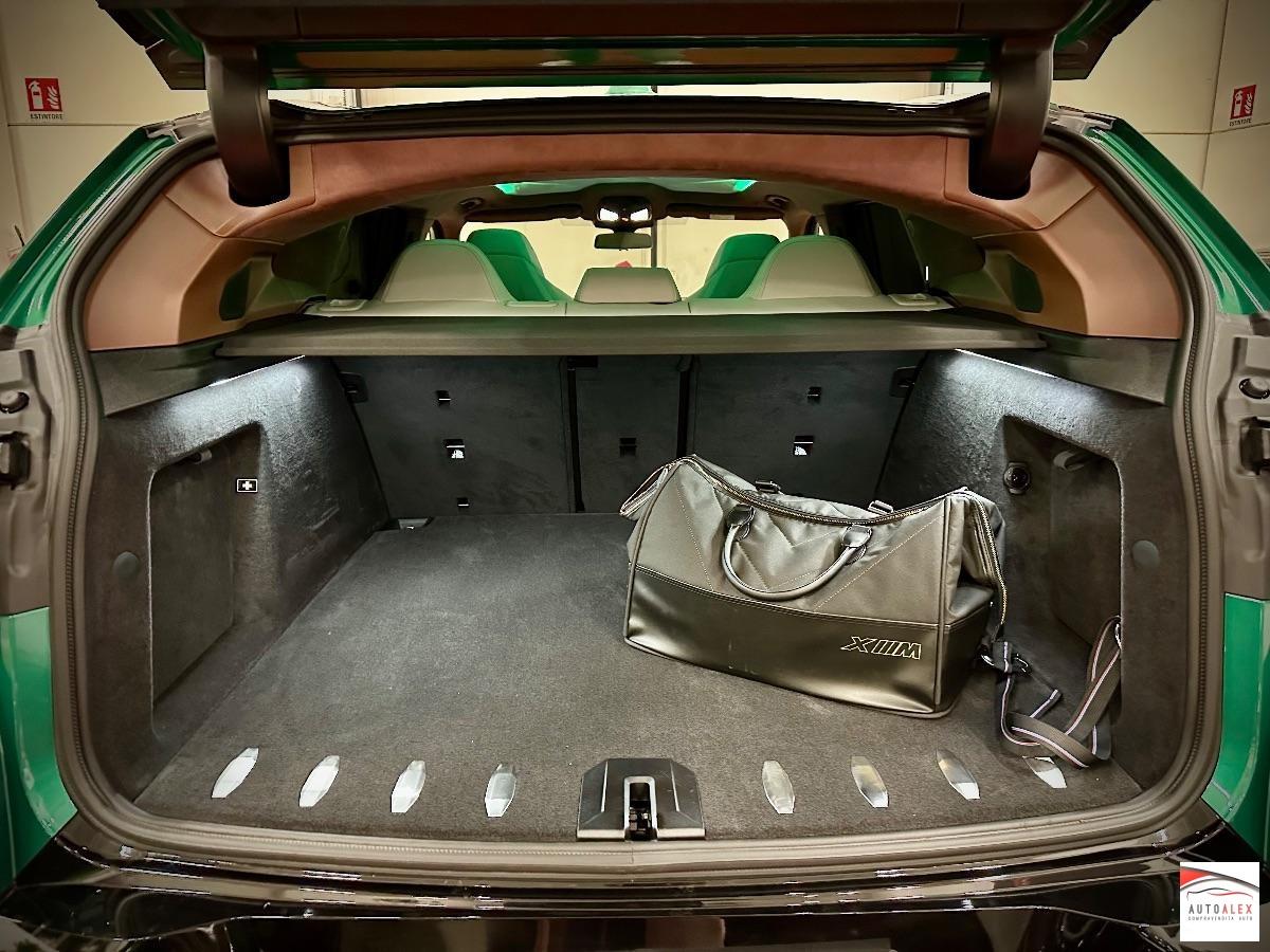 BMW - XM - 4.4 phev 653 cv