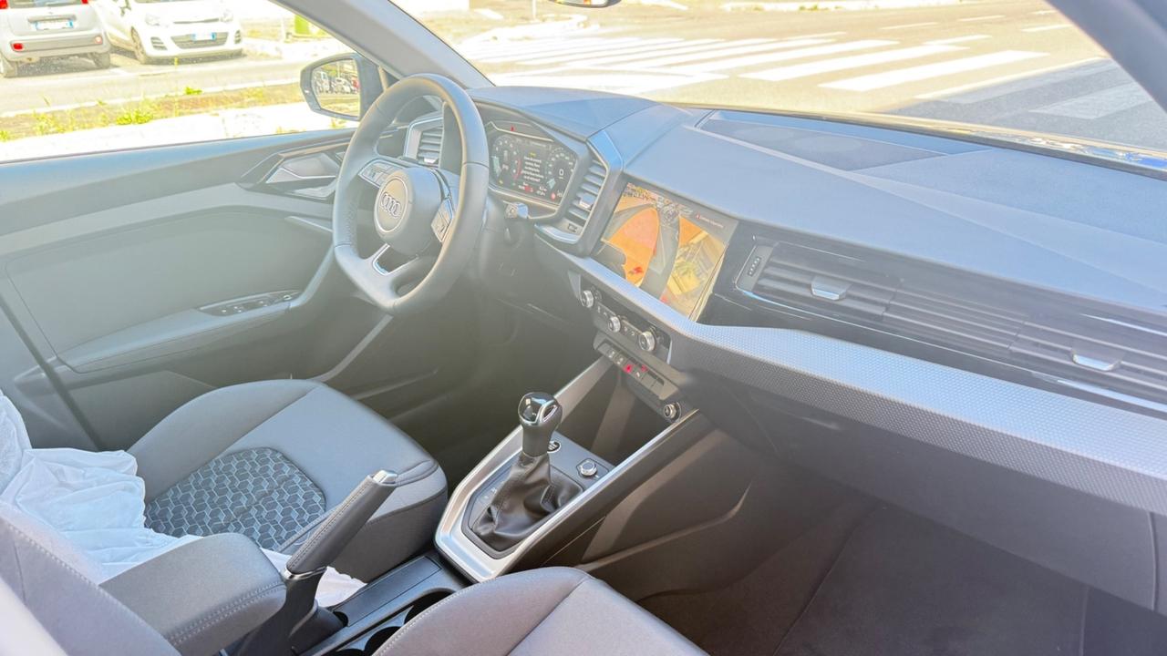 Audi A1 SPB 30 TFSI S tronic line edition LED NAVI KAMERA CERCHI 17 PDC BLUETOOTH NUOVA
