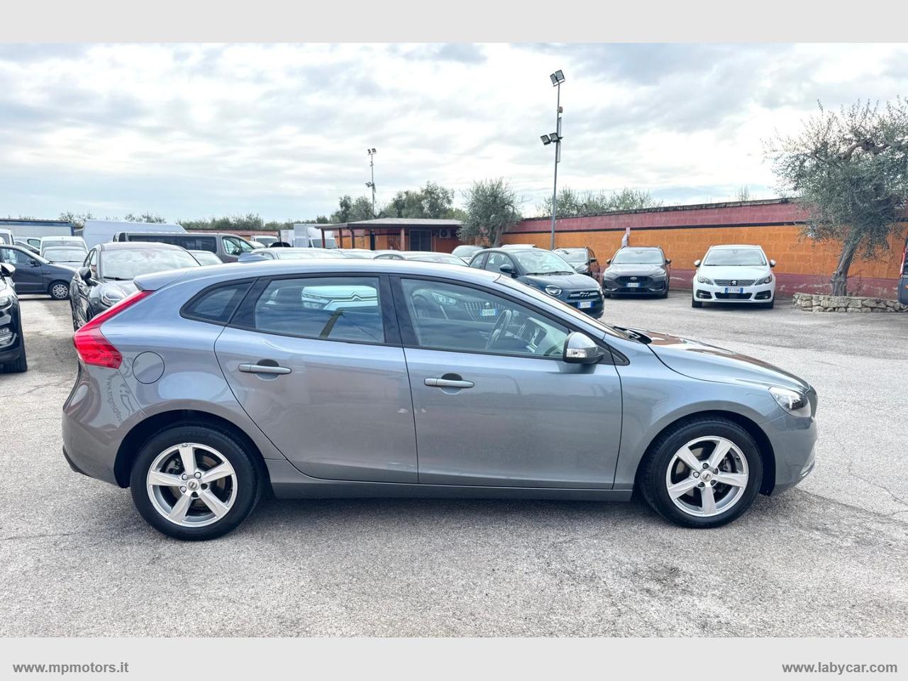 VOLVO V40 D2 BUSINESS 2.0 120CV