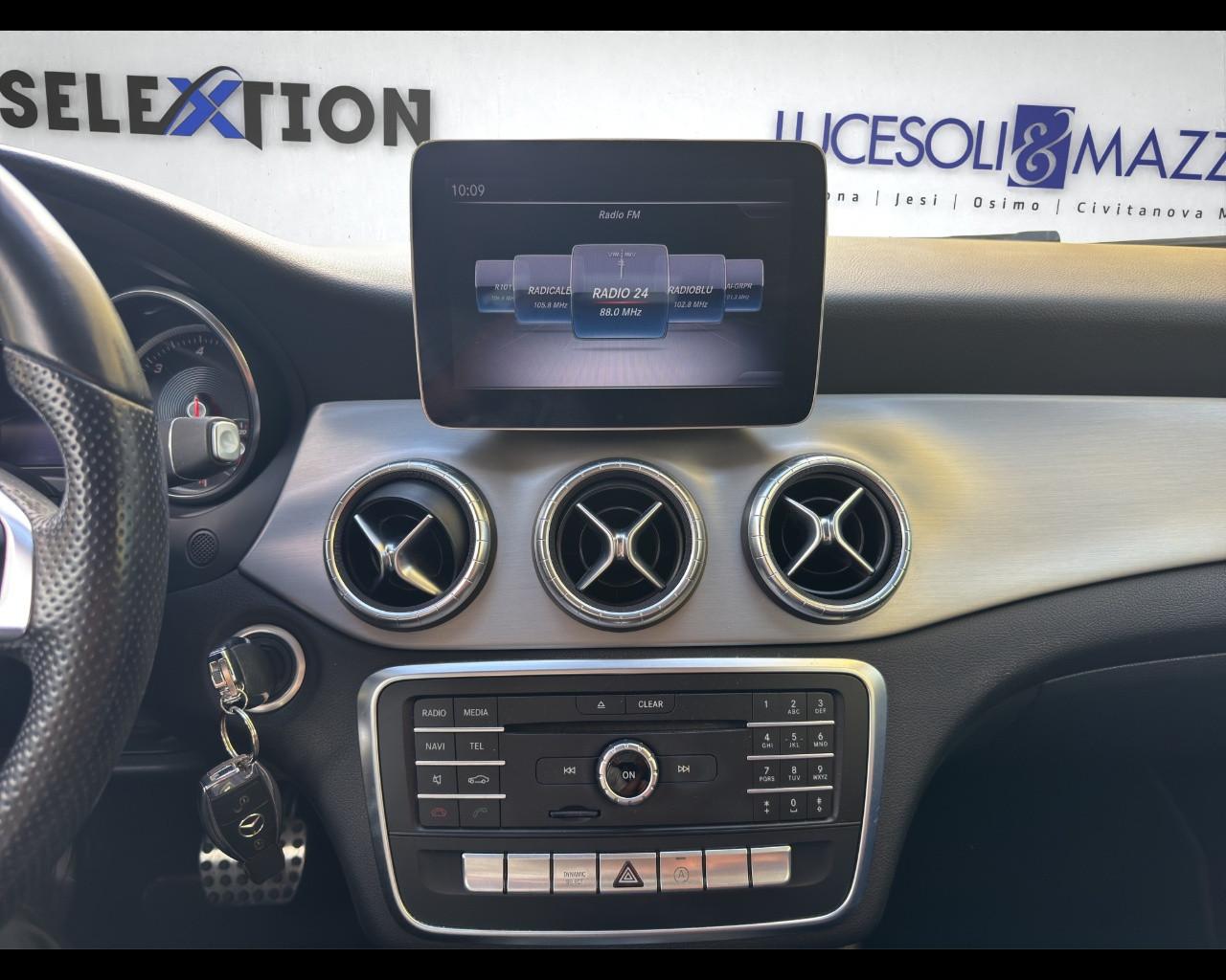 Mercedes-Benz CLA (C/X117) - CLA 200 d S.W. Automatic Sport