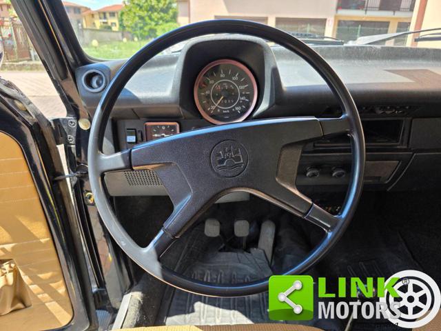 VOLKSWAGEN Maggiolone 1303 Cabriolet