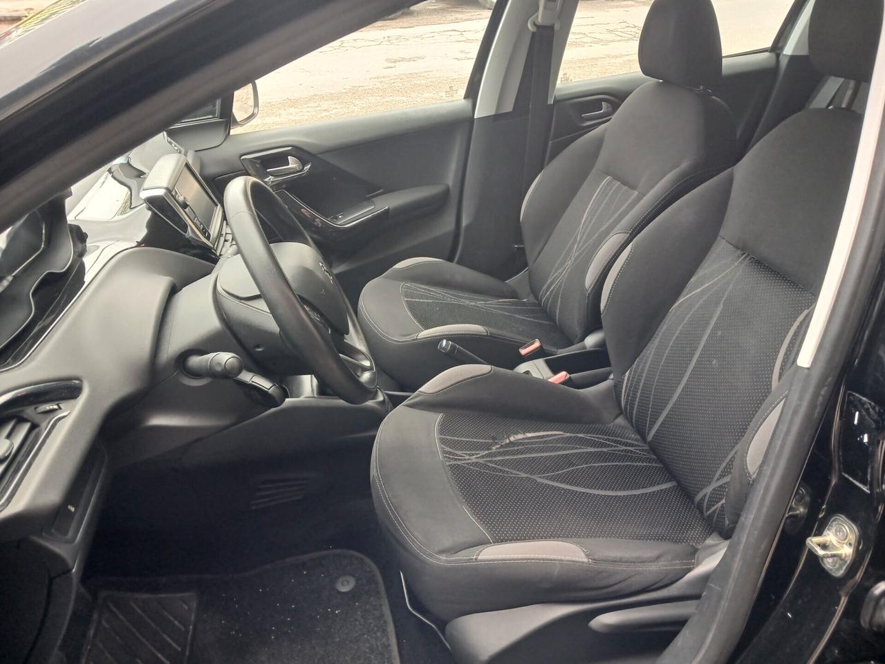 Peugeot 208 1.0 VTi 68 CV 5 porte Access