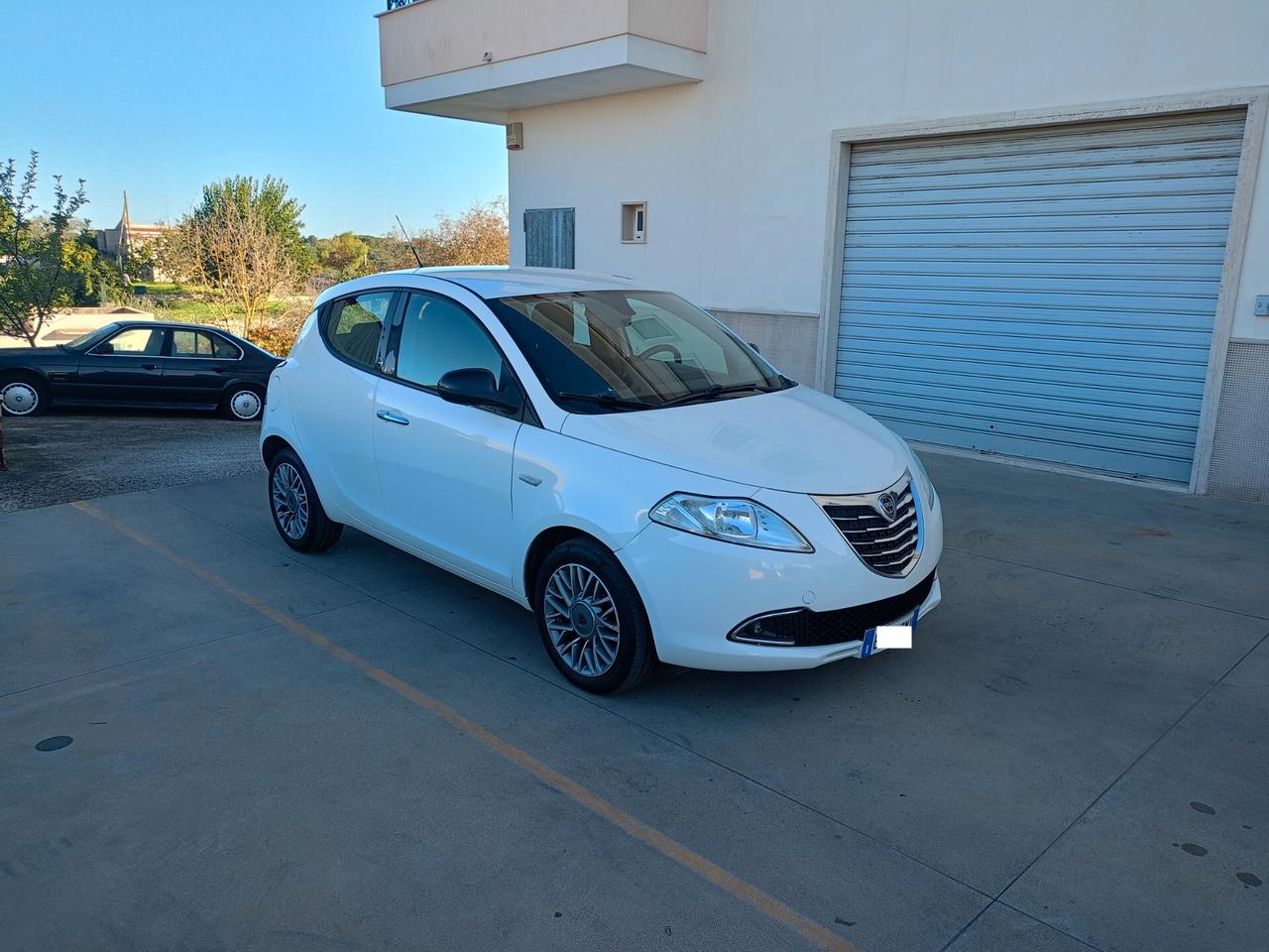 Lancia Ypsilon 1.200 GPL unico proprietario