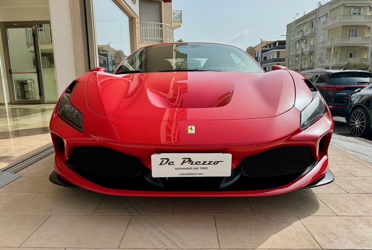 Ferrari F8 F8 Tributo