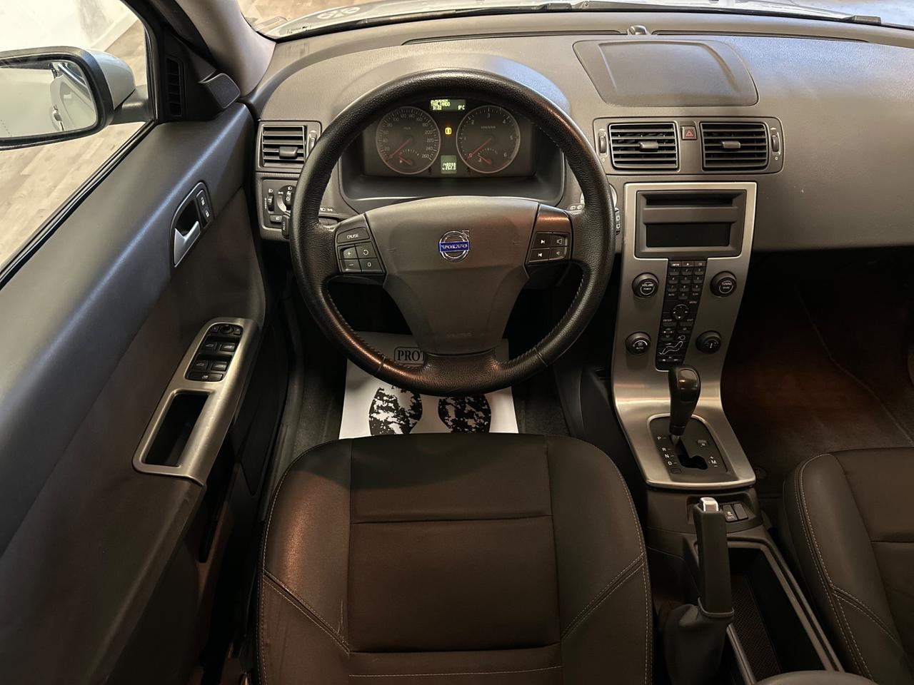 Volvo V50 2.4 D5 cat aut. Momentum AUTOMATICA