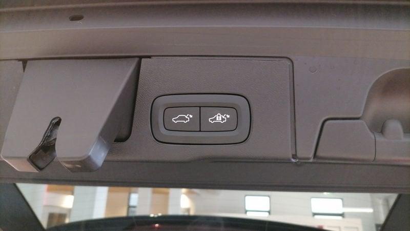 Volvo XC60 XC60 T6 Plug-in hybrid AWD automatico Plus Dark MY25