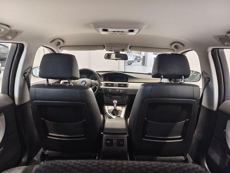 BMW Serie 3 320d CAT Touring xdrive Attiva*4x4*