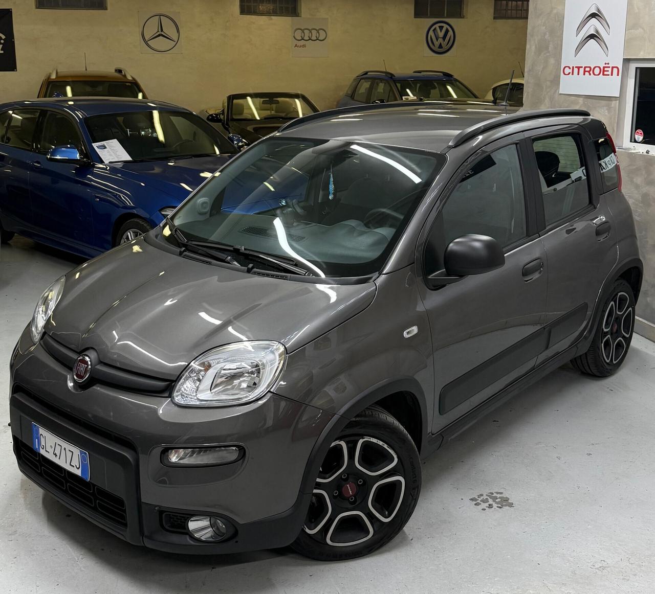 Fiat Panda Hybrid 30.000 km