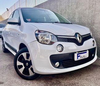 Renault Twingo TCe 90 CV,Navi,retrocamera,sensori di parc.,schermo touchscreen,ecc.