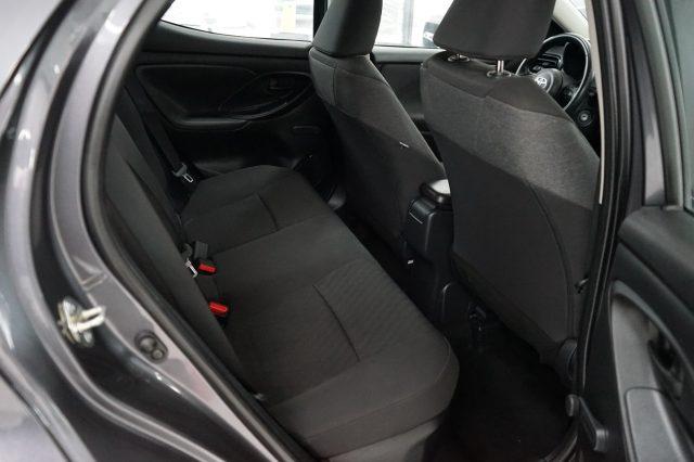 TOYOTA Yaris 1.5 Hybrid 5 porte Business