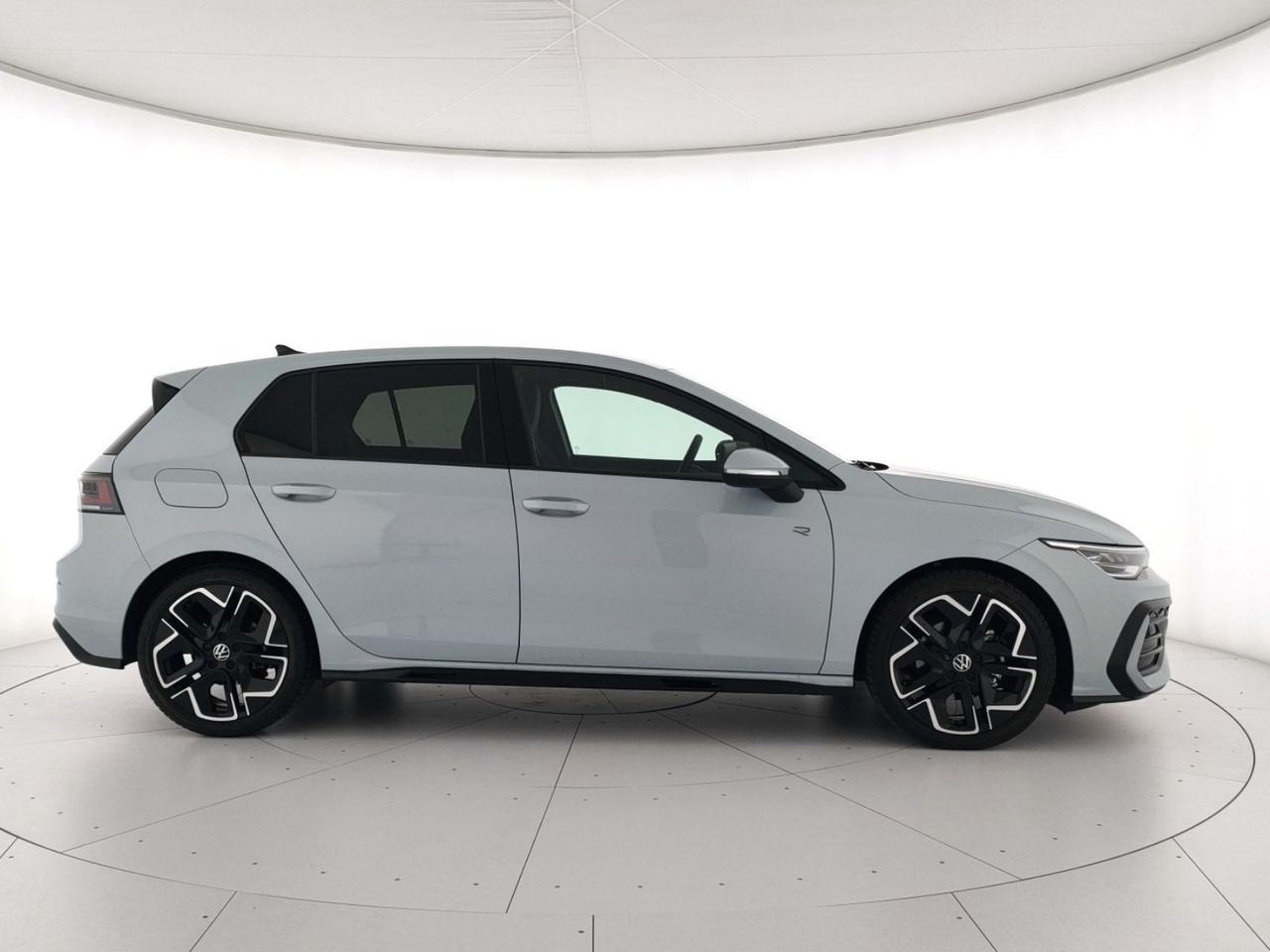 Volkswagen Golf 2.0 tdi r-line plus 150cv dsg