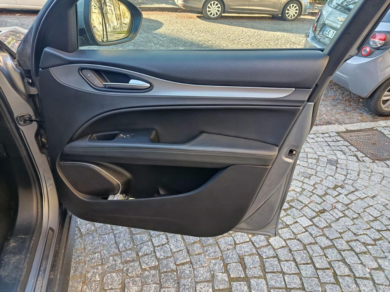 Alfa Romeo Stelvio Sprint 2.2 #8429