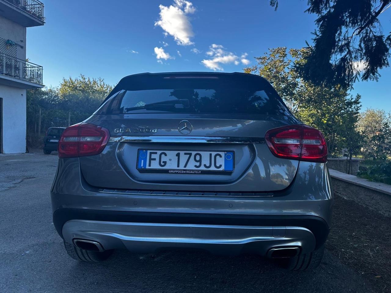 Mercedes-benz GLA 200 d Premium