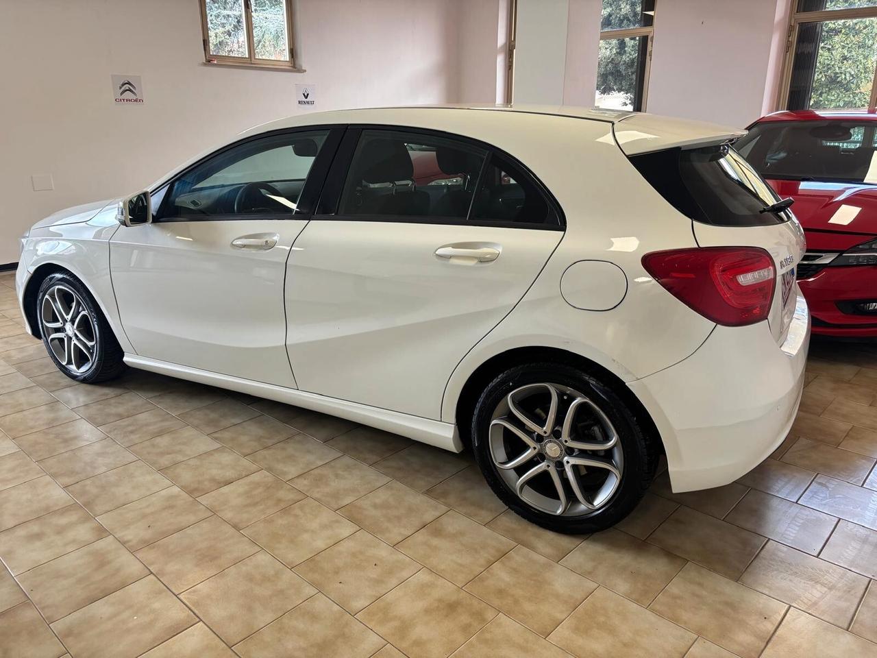 MERCEDES CLASSE A ANNO 2012 DS 1.5 ADATTA NEOPATENTATI KM 229 MILA