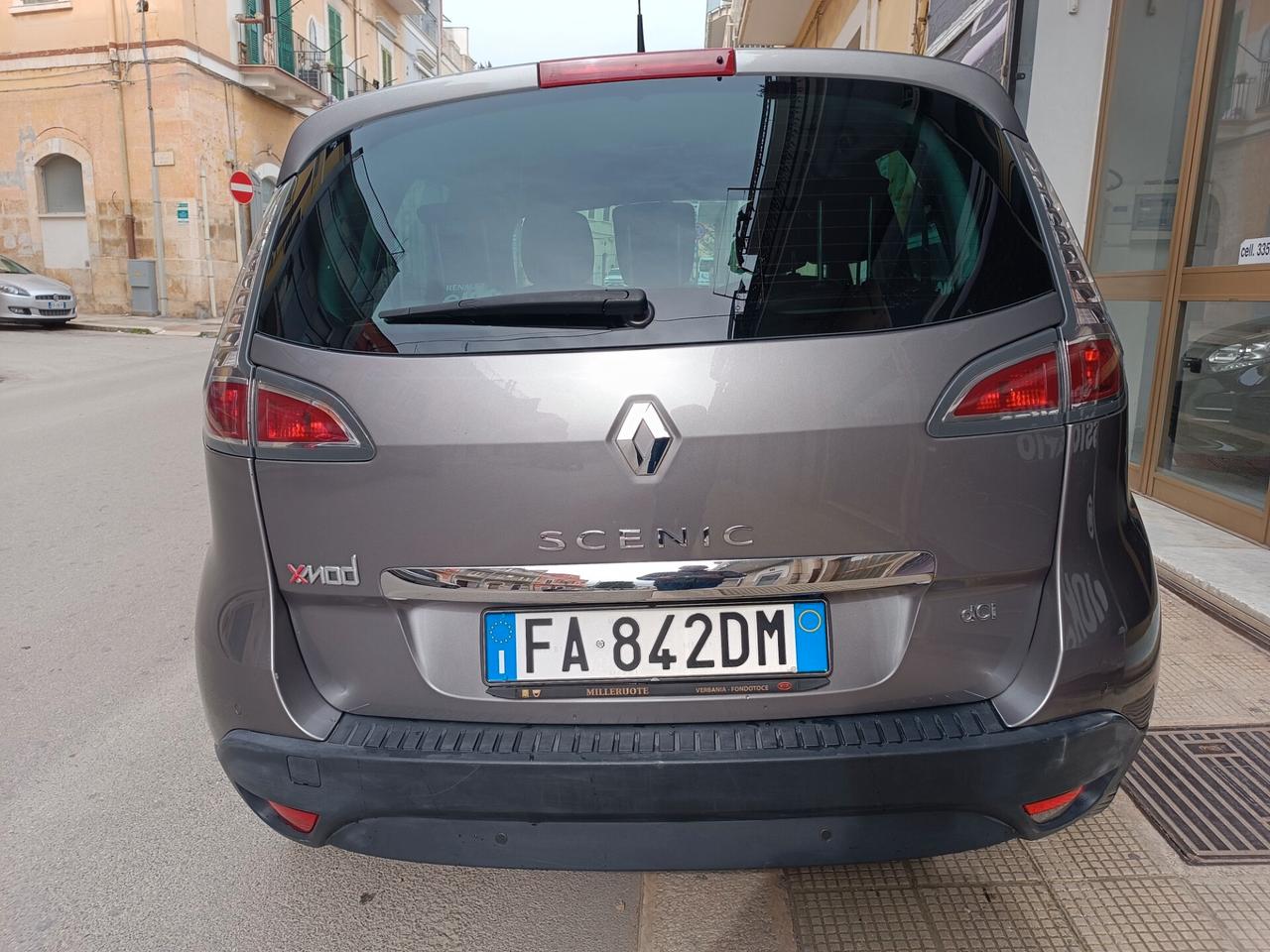 Renault Scenic Scénic dCi 110 CV LIMITED BOSE NAVI CAMERA