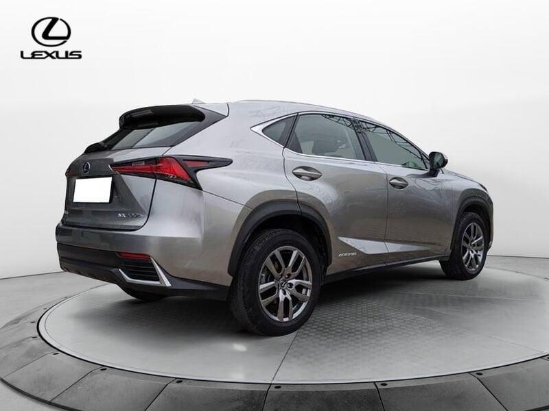 Lexus NX 2.5 Hybrid 4WD Business