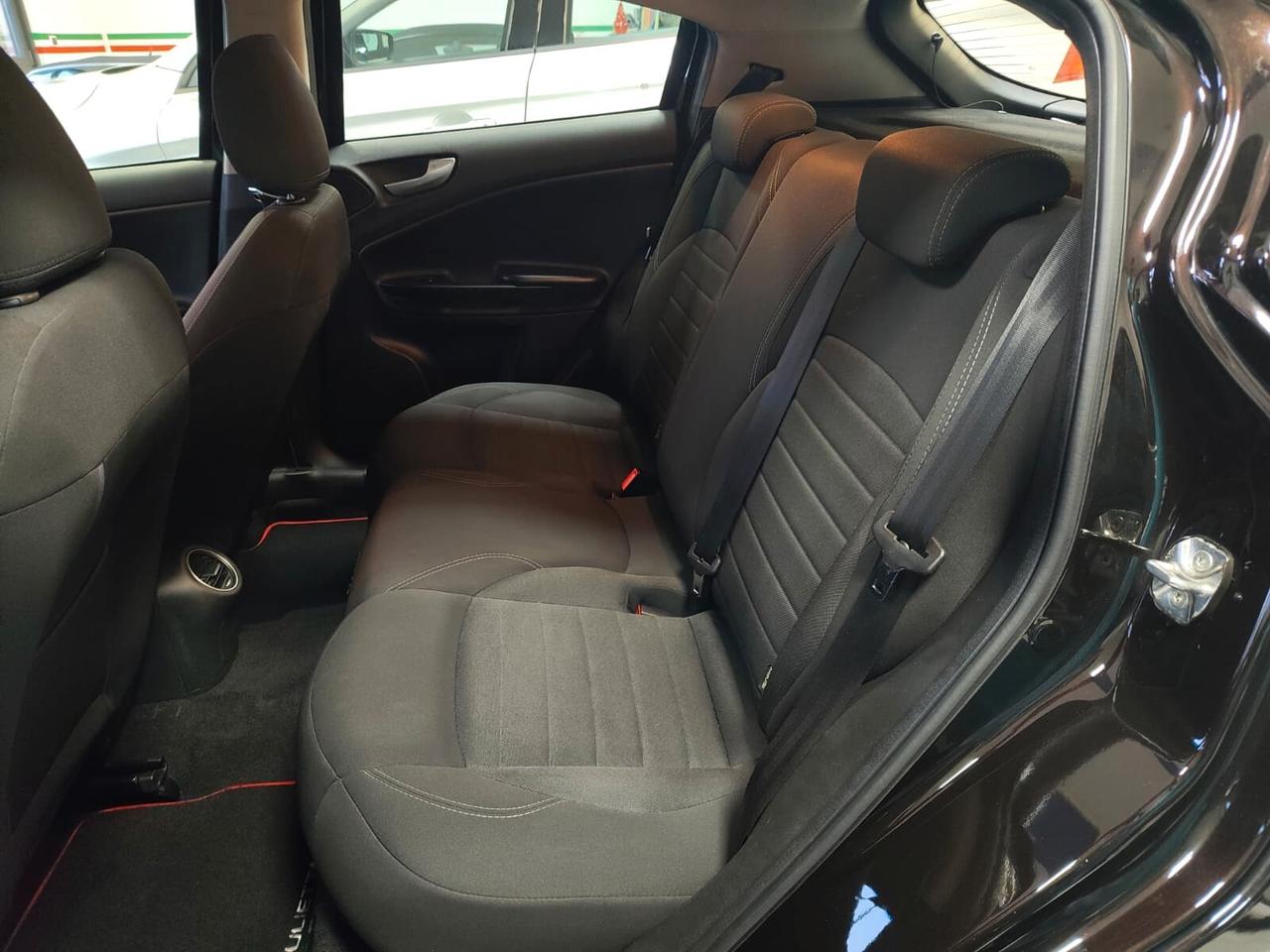 Alfa Romeo Giulietta 1.6JTDm TCT NEOPATENTATI