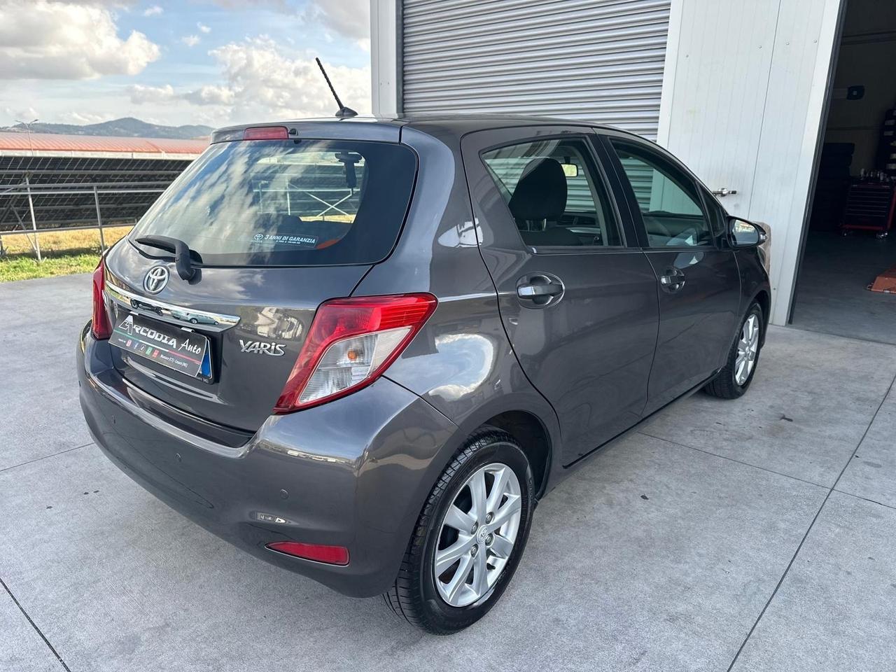 Toyota Yaris 1.4 D-4D 5 porte Lounge
