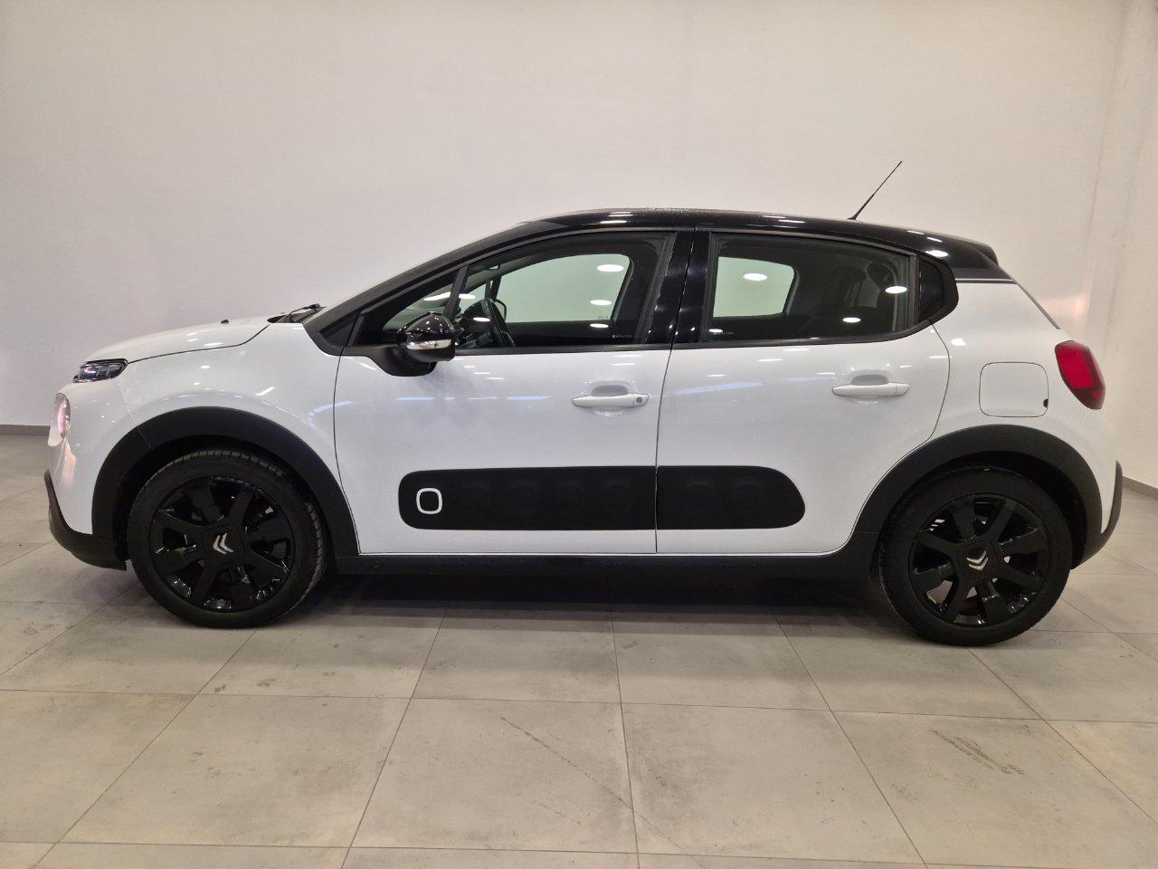 Citroen C3 1.2 puretech Shine 82cv - NEOPATENTATI - Cam - Carplay