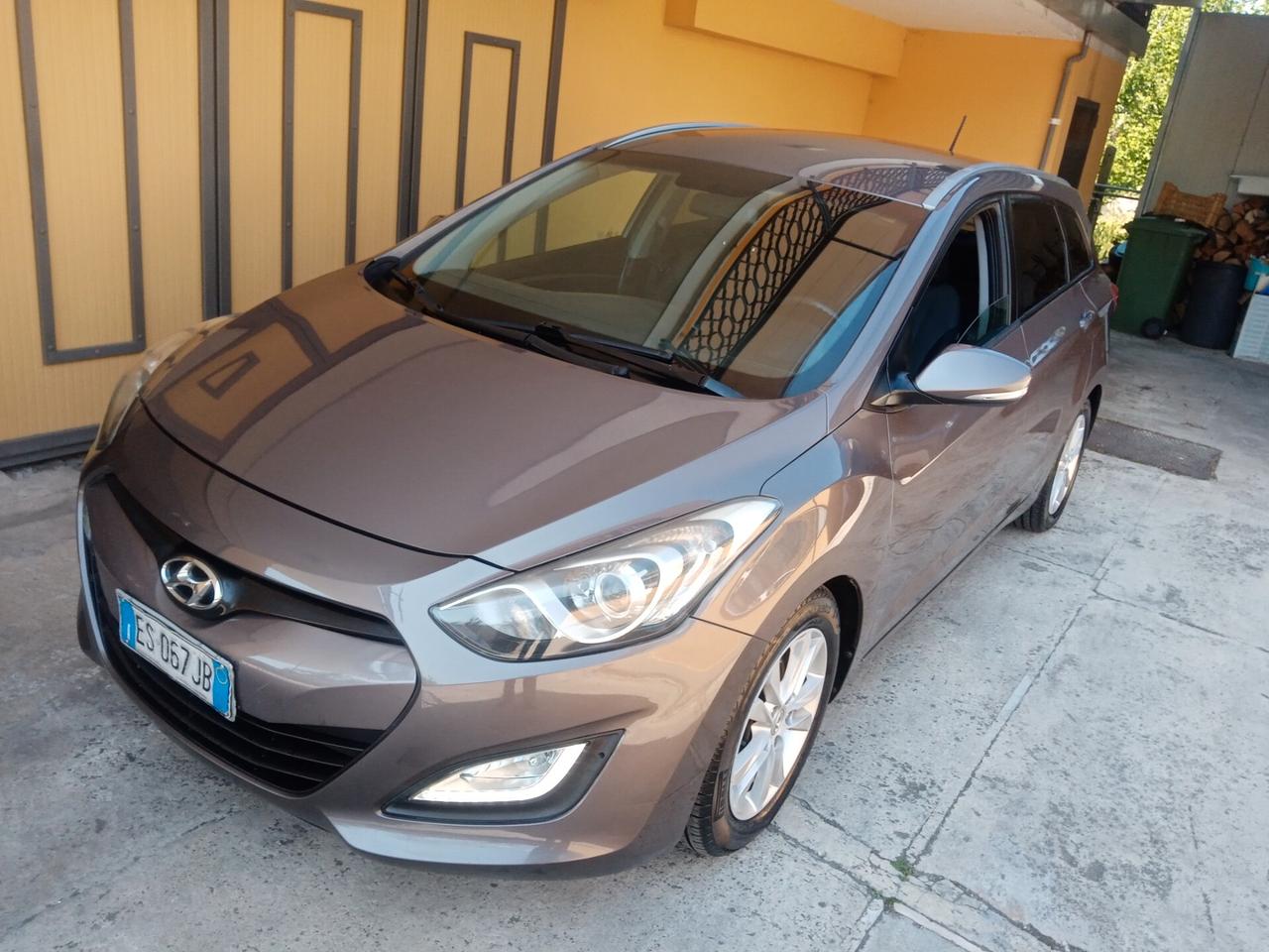 Hyundai i30 Wagon 1.6 CRDi Comfort 2013