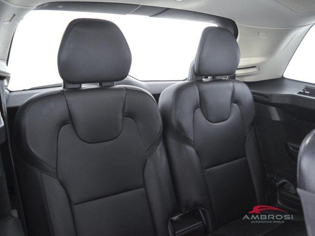 VOLVO XC90 D5 AWD Geartronic 7 posti Momentum - PER OPERATORI