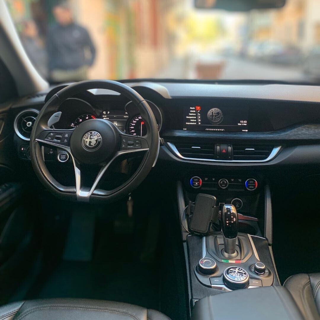 Alfa Romeo Stelvio 2.2 Turbodiesel 210 CV AT8 Q4 B-Tech
